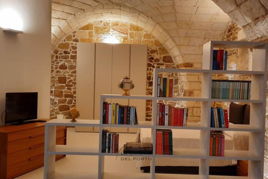 La Dimora Del Porto Villa Brindisi Exteriör bild